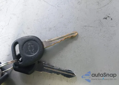 1999 Chevrolet Silverado 1500 Ls z USA, uszkodzony, nr VIN 1GCEK19T2XE123962